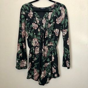 Audrey 3+1 Long Sleeve Floral Romper Size Medium